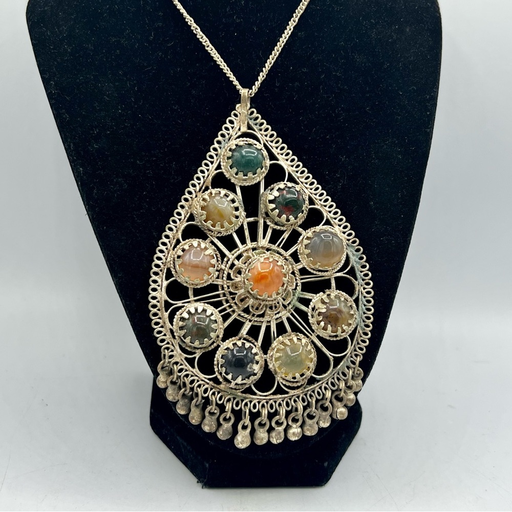 Huge chunky vintage silver tone pendant necklace 22” chain gemstones - Picture 5 of 11